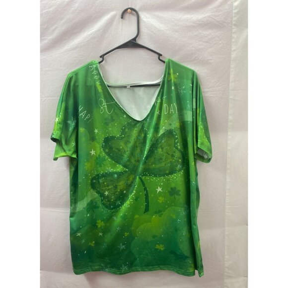 Women's XXL St. Patrick's Day Short Sleeve Green Shamrock T-Shirt - Picture 1 of 8